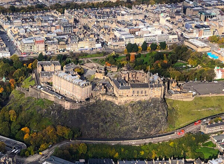edinburgh castle